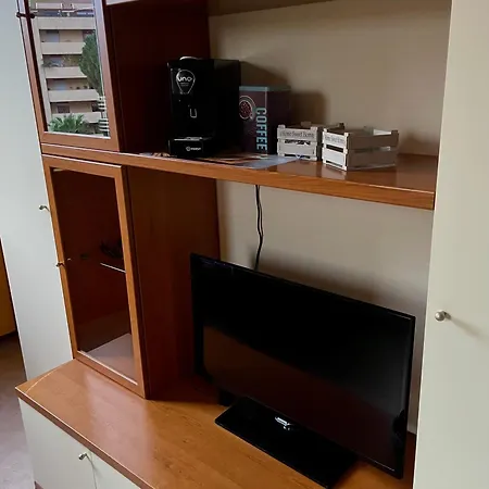 Con Parcheggio Privato - Alojamento de Acomodação e Pequeno-almoço Cagliari